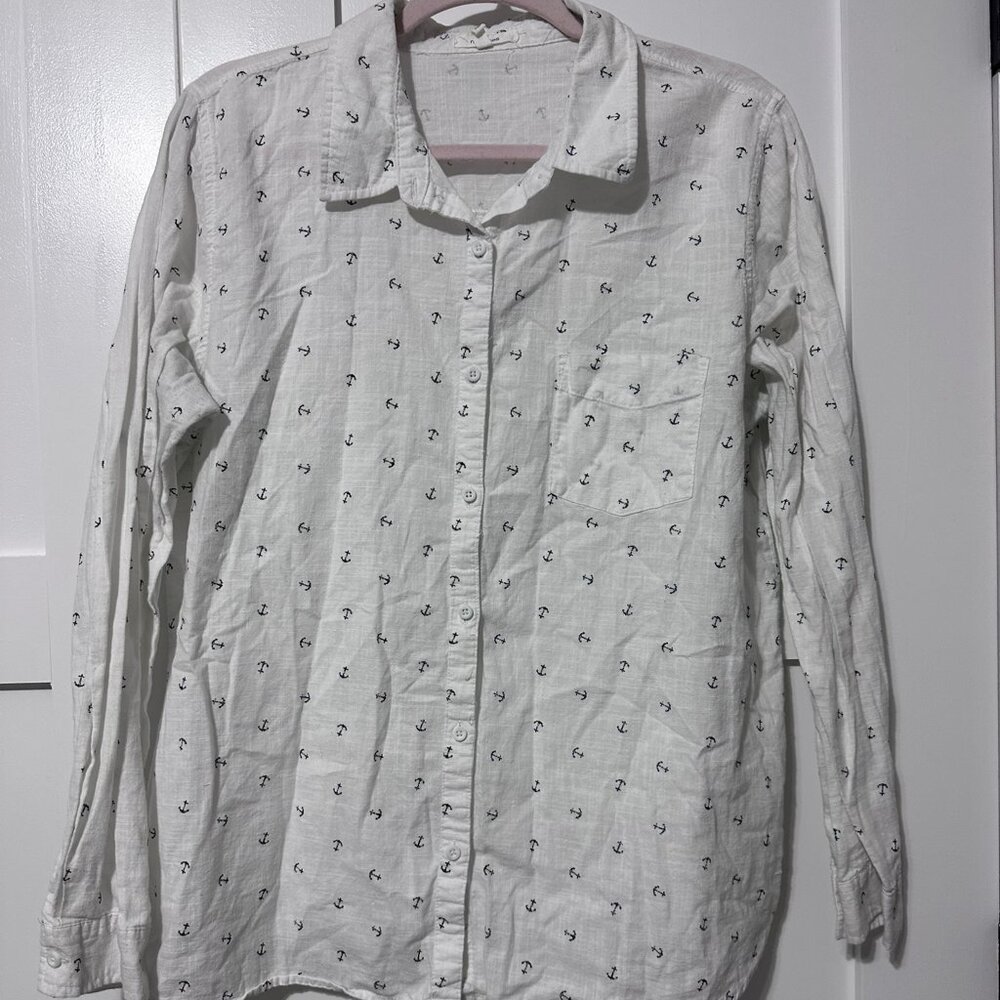 Maurices Linen Button-down Shirt XL white with navy blue anchors